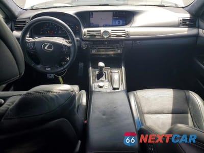 Zdjęcie 8 z 13 samochodu: 2013 LEXUS LS 460 VIN:JTHBL5EF4D5121129 - miniatura