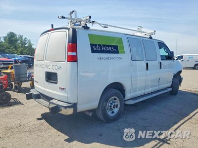 Trzecie zdjęcie samochodu z tyłu: 2022 GMC SAVANA G2500 VIN:1GTW7AFP0N1244779 - miniatura