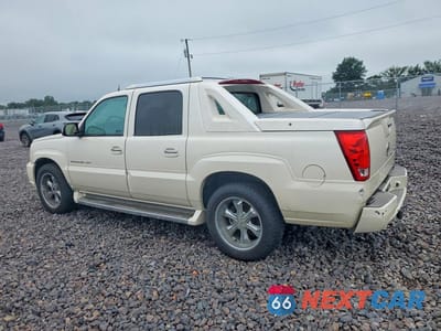 Drugie zdjęcie samochodu z przodu: 2005 CADILLAC ESCALADE EXT VIN:3GYEK62N25G142097 - miniatura