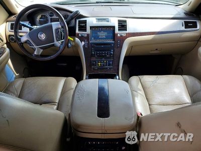 Zdjęcie 8 z 12 samochodu: 2009 CADILLAC ESCALADE LUXURY VIN:1GYFC232X9R239357 - miniatura