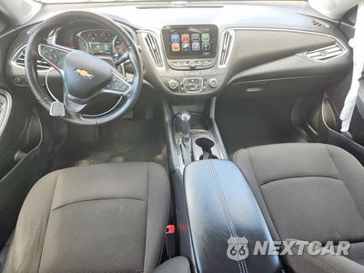 Zdjęcie 8 z 12 samochodu: 2018 CHEVROLET MALIBU LT VIN:1G1ZD5ST8JF222924 - miniatura