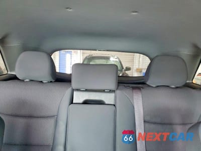 Zdjęcie 10 z 13 samochodu: 2011 KIA SORENTO LX VIN:5XYKTCA1XBG140174 - miniatura