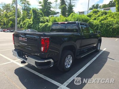 Czwarte zdjęcie samochodu z boku: 2026 GMC SIERRA C1500 SLE VIN:1GTPHBEK6TZ260206 - miniatura
