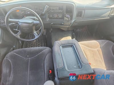 Zdjęcie 8 z 12 samochodu: 2002 GMC NEW SIERRA C1500 VIN:2GTEC19V021118591 - miniatura