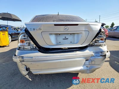 Zdjęcie 6 z 12 samochodu: 2004 MERCEDES-BENZ C 240 VIN:WDBRF61J04A622838 - miniatura