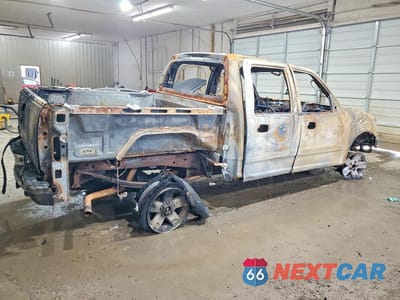 Trzecie zdjęcie samochodu z tyłu: 2002 FORD F150 SUPERCREW VIN:1FTRW08LX2KC89741 - miniatura