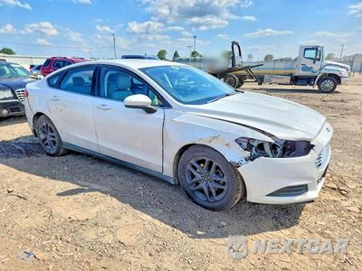 Czwarte zdjęcie samochodu z boku: 2015 FORD FUSION S VIN:1FA6P0G77F5109081 - miniatura