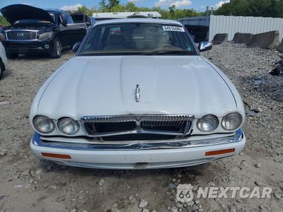 Piąte zdjęcie samochodu w środku: 1996 JAGUAR VANDENPLAS VIN:SAJKX6749TC758097 - miniatura