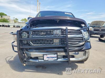 Piąte zdjęcie samochodu w środku: 2016 RAM 1500 SLT VIN:1C6RR6LT1GS148315 - miniatura