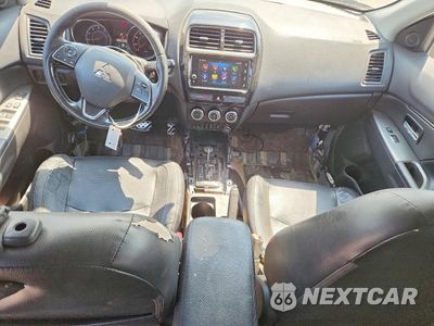 Zdjęcie 8 z 13 samochodu: 2018 MITSUBISHI OUTLANDER SPORT SEL VIN:JA4AP4AW4JZ011438 - miniatura