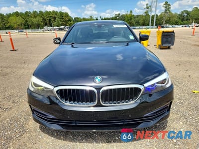 Piąte zdjęcie samochodu w środku: 2019 BMW 530E VIN:WBAJA9C52KB393372 - miniatura