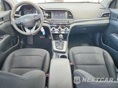 Zdjęcie 8 z 12 samochodu: 2019 HYUNDAI ELANTRA SEL VIN:5NPD84LF8KH479680 - miniatura