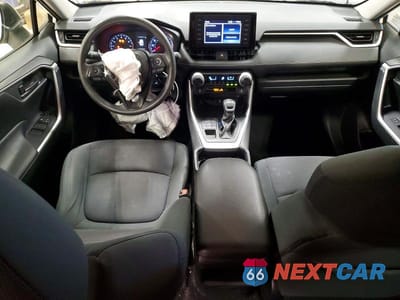 Zdjęcie 8 z 14 samochodu: 2019 TOYOTA RAV4 LE VIN:JTMF1RFV4KD019029 - miniatura