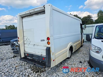 Trzecie zdjęcie samochodu z tyłu: 2018 ISUZU NPR VIN:JALB4T170J7W02138 - miniatura