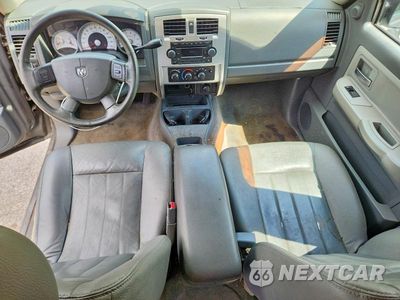 Zdjęcie 8 z 12 samochodu: 2005 DODGE DAKOTA QUAD LARAMIE VIN:1D7HW58N85S204660 - miniatura