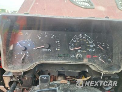 Zdjęcie 9 z 12 samochodu: 2001 JEEP CHEROKEE SPORT VIN:1J4FF48S41L561267 - miniatura