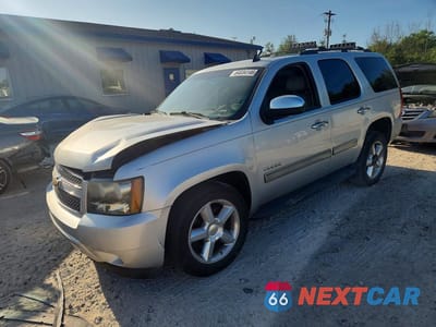 2011 CHEVROLET TAHOE C1500 LT 1GNSCBE05BR270285 - główne zdjęcie licytacji z USA - miniatura