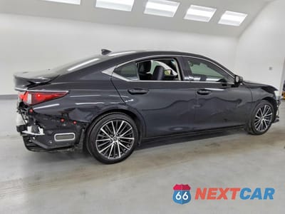 Trzecie zdjęcie samochodu z tyłu: 2024 LEXUS ES 300H BASE VIN:58ADA1C15RU054283 - miniatura
