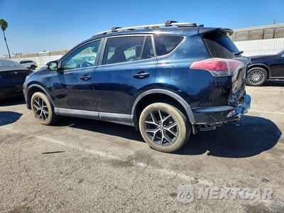 Drugie zdjęcie samochodu z przodu: 2017 TOYOTA RAV4 SE VIN:2T3NFREVXHW390383 - miniatura