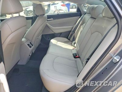 Zdjęcie 10 z 12 samochodu: 2019 HYUNDAI SONATA LIMITED VIN:5NPE34AF5KH791140 - miniatura