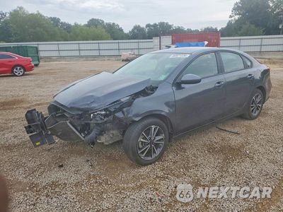 2024 KIA FORTE LXS 3KPF24AD9RE744133 - główne zdjęcie licytacji z USA - miniatura