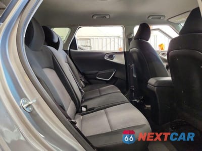Zdjęcie 10 z 12 samochodu: 2025 KIA SOUL LX VIN:KNDJ23AU9S7932208 - miniatura
