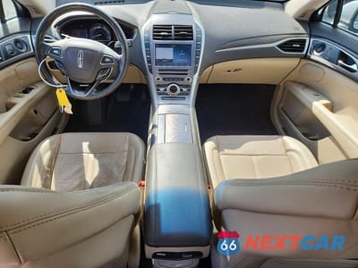 Zdjęcie 8 z 12 samochodu: 2020 LINCOLN MKZ RESERVE VIN:3LN6L5LU9LR608659 - miniatura