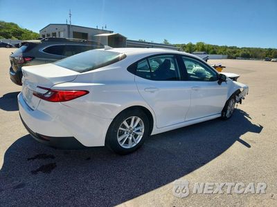 Trzecie zdjęcie samochodu z tyłu: 2025 TOYOTA CAMRY LE VIN:4T1DAACK6SU093311 - miniatura