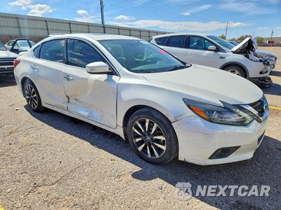 Czwarte zdjęcie samochodu z boku: 2018 NISSAN ALTIMA 2.5 SL VIN:1N4AL3APXJC176536 - miniatura