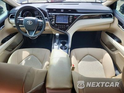 Zdjęcie 8 z 12 samochodu: 2018 TOYOTA CAMRY LE VIN:4T1B11HK5JU049671 - miniatura