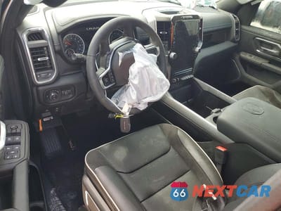 Zdjęcie 8 z 12 samochodu: 2026 RAM 1500 LARAMIE VIN:1C6SRFJT1TN290225 - miniatura