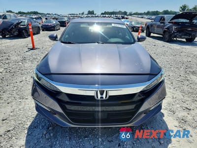 Piąte zdjęcie samochodu w środku: 2018 HONDA ACCORD TOURING HYBRID VIN:1HGCV3F97JA007448 - miniatura