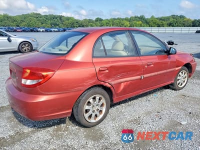 Trzecie zdjęcie samochodu z tyłu: 2003 KIA RIO BASE VIN:KNADC125736211458 - miniatura