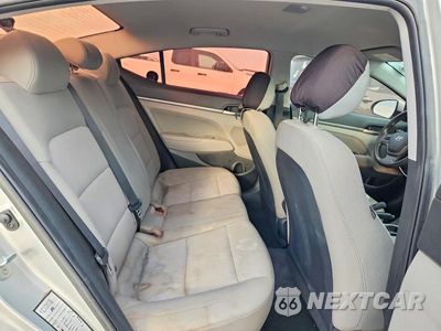 Zdjęcie 10 z 12 samochodu: 2018 HYUNDAI ELANTRA SEL VIN:5NPD84LF0JH305505 - miniatura