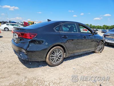 Trzecie zdjęcie samochodu z tyłu: 2023 KIA FORTE GT LINE VIN:3KPF54AD3PE640144 - miniatura