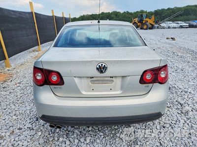 Zdjęcie 6 z 12 samochodu: 2010 VOLKSWAGEN JETTA LIMITED VIN:3VWAX7AJ1AM093493 - miniatura
