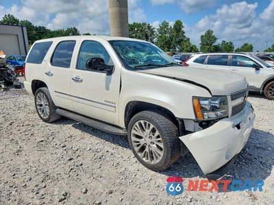 Czwarte zdjęcie samochodu z boku: 2011 CHEVROLET TAHOE K1500 LTZ VIN:1GNSKCE0XBR350643 - miniatura