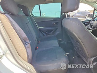 Zdjęcie 10 z 12 samochodu: 2018 CHEVROLET TRAX LS VIN:KL7CJKSB3JB556648 - miniatura