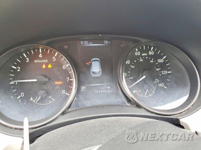Zdjęcie 9 z 13 samochodu: 2017 NISSAN ROGUE SPORT SV VIN:JN1BJ1CR5HW101178 - miniatura