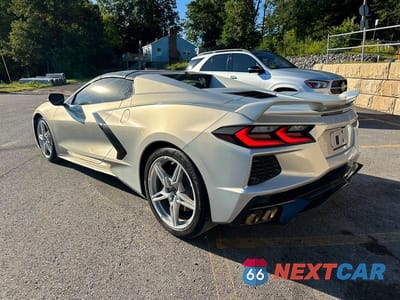 Drugie zdjęcie samochodu z przodu: 2024 CHEVROLET CORVETTE STINGRAY 1LT VIN:1G1YA3D42R5109180 - miniatura