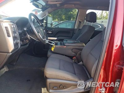 Zdjęcie 7 z 12 samochodu: 2018 CHEVROLET SILVERADO K1500 LT VIN:3GCUKRECXJG550290 - miniatura