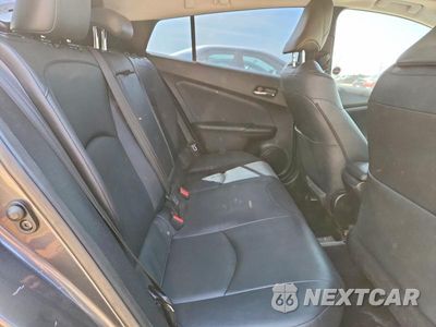 Zdjęcie 10 z 12 samochodu: 2017 TOYOTA PRIUS FOUR VIN:JTDKARFU3H3032830 - miniatura