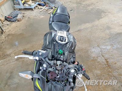 Piąte zdjęcie samochodu w środku: 2019 KAWASAKI ER650 H VIN:JKAEREH14KDA35896 - miniatura