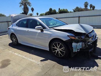 Czwarte zdjęcie samochodu z boku: 2023 TOYOTA CAMRY SE VIN:4T1G11AK3PU183068 - miniatura