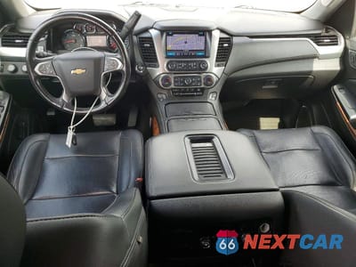 Zdjęcie 8 z 13 samochodu: 2017 CHEVROLET SUBURBAN K1500 PREMIER VIN:1GNSKJKC9HR149313 - miniatura