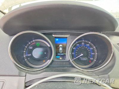 Zdjęcie 9 z 12 samochodu: 2012 HYUNDAI SONATA HYBRID VIN:KMHEC4A41CA062670 - miniatura