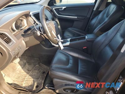 Zdjęcie 7 z 13 samochodu: 2014 VOLVO XC60 T6 VIN:YV4902DZ7E2547559 - miniatura