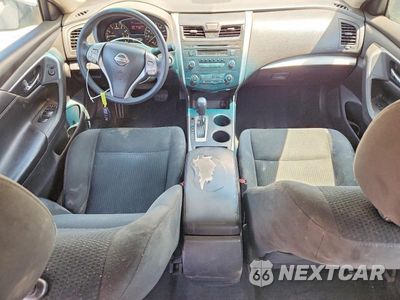 Zdjęcie 8 z 12 samochodu: 2015 NISSAN ALTIMA 2.5 S VIN:1N4AL3AP9FC429370 - miniatura