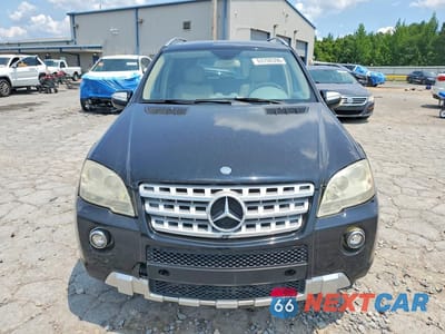 Piąte zdjęcie samochodu w środku: 2009 MERCEDES-BENZ ML 550 VIN:4JGBB72E29A487712 - miniatura