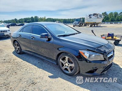 Czwarte zdjęcie samochodu z boku: 2014 MERCEDES-BENZ CLA 250 4MATIC VIN:WDDSJ4GBXEN122224 - miniatura